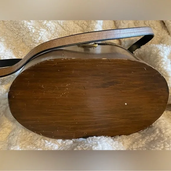 Vintage Wooden Bag with Floral Art - Hinged Case with Shoulder Strap - Picture 4 of 8